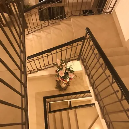 Maria Ancona דירה *